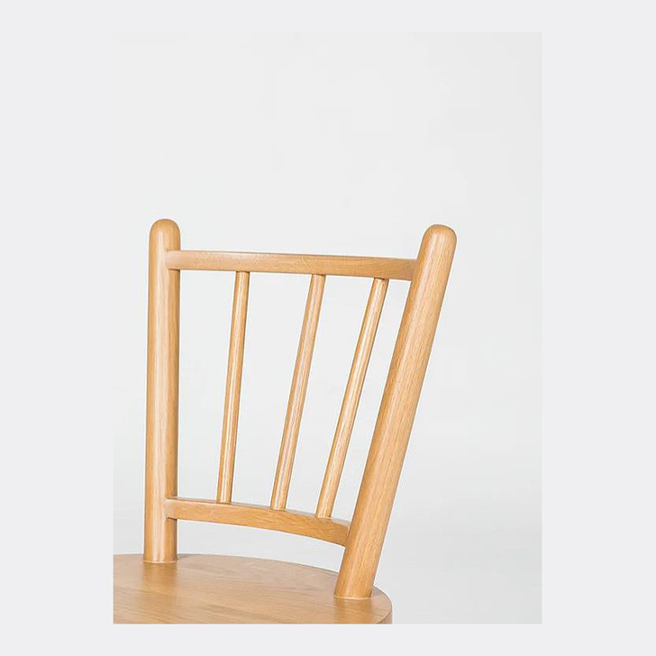 HARI ORA Oldie Chair