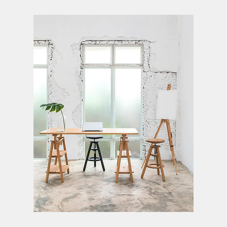 HARI ORA Studio Stool Bar 