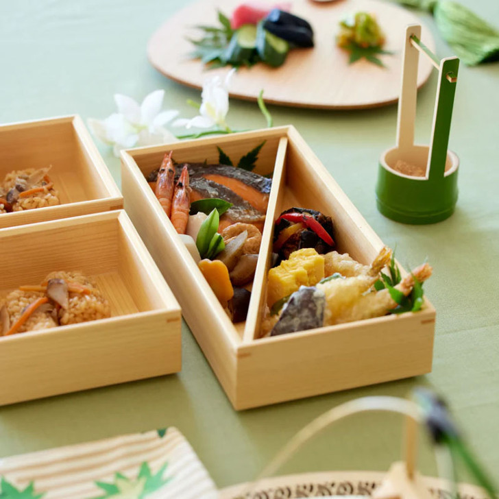 YOUBI Kiso cypress two-tier bento