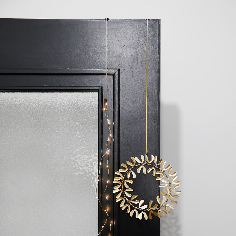 303948-49.jpg 303948-49.jpg