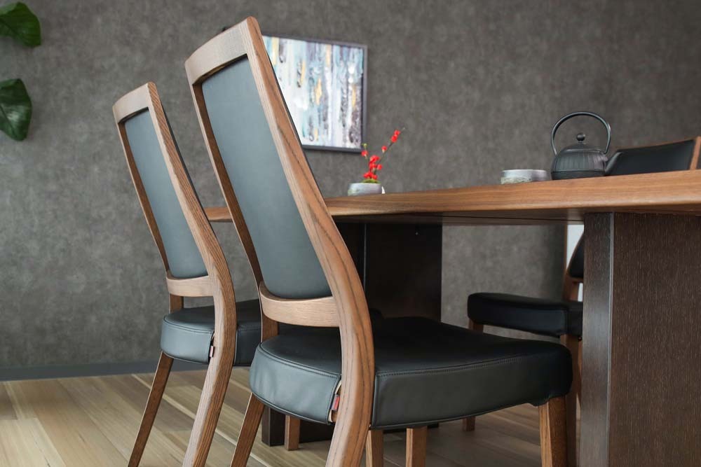 chair-s-m03.jpg
