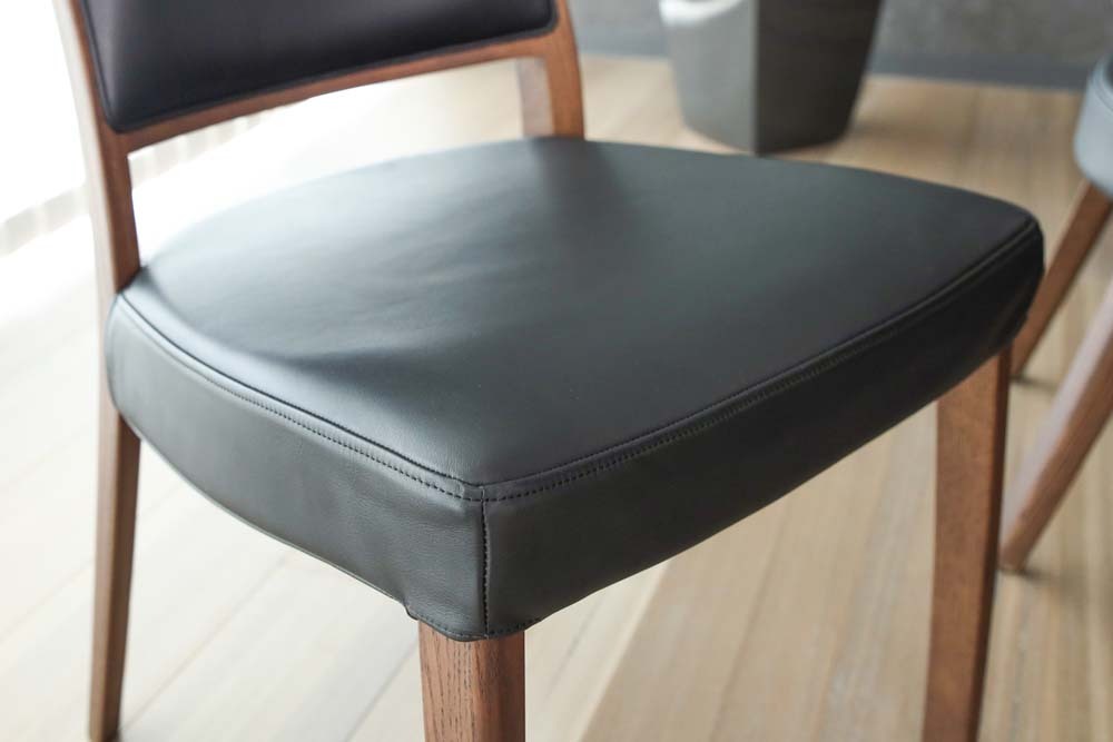 chair-s-m04.jpg
