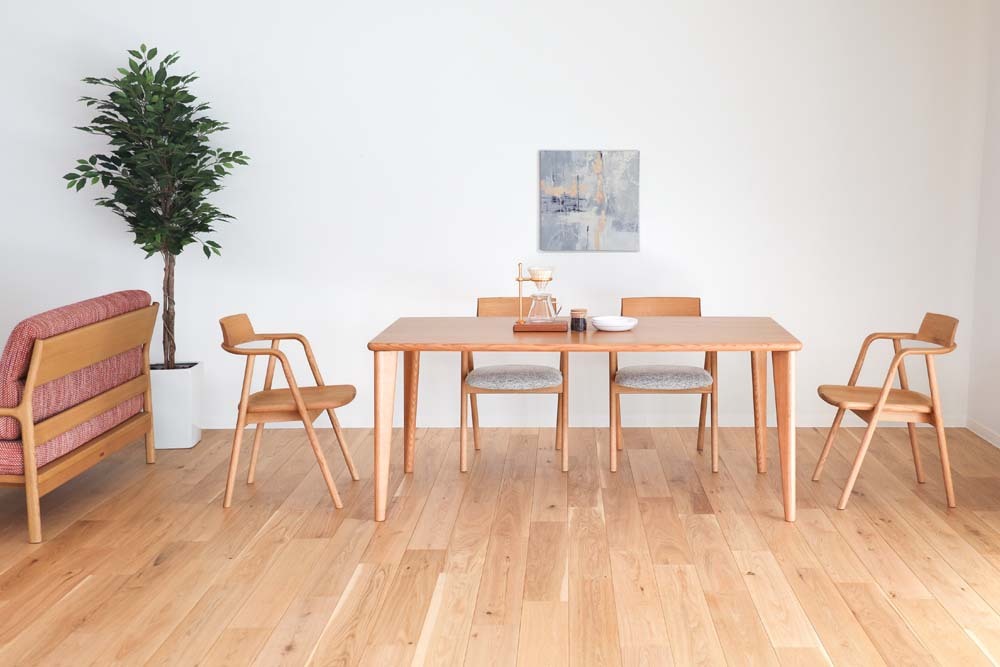 chardin-dining-table-1-.jpg