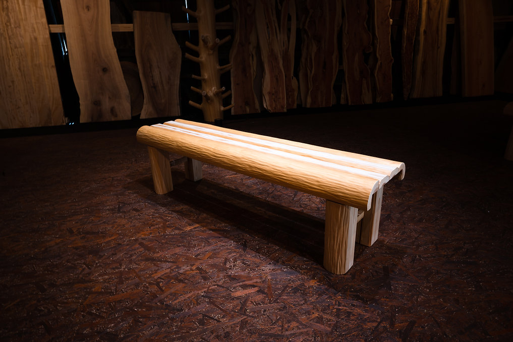 clean-wooden-bench-1000.jpg