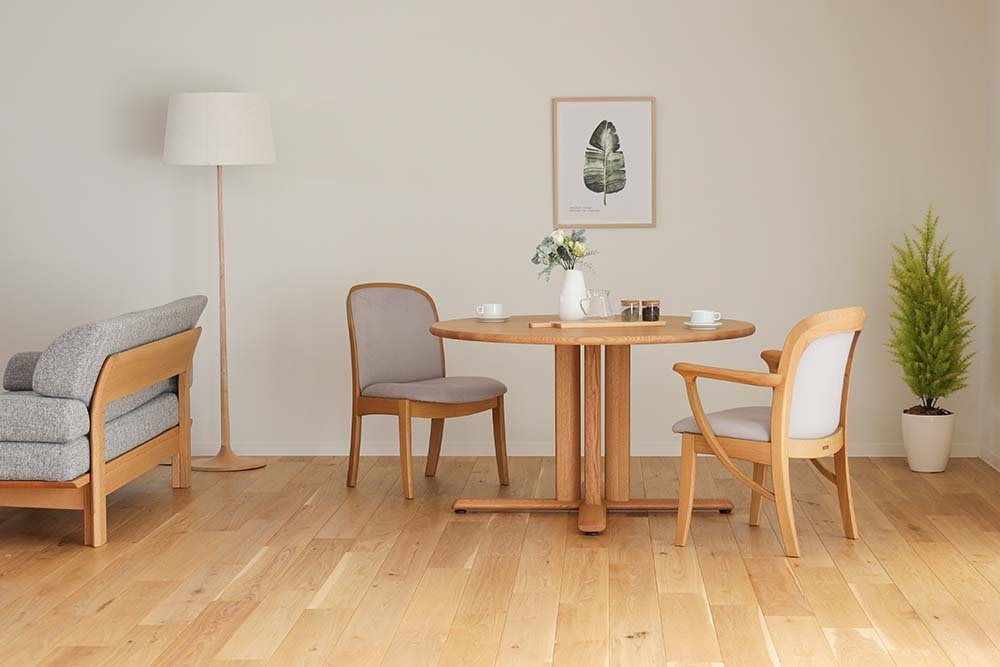 ledger-chair-m01.jpg