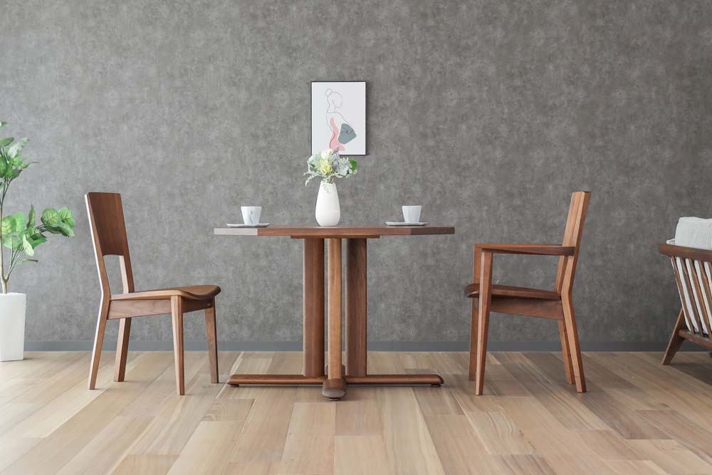 levy-chair-m01.jpg