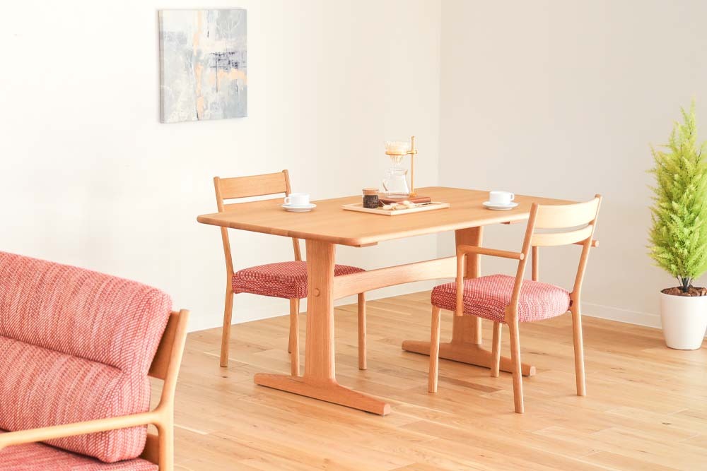 muku-diningtable-m01.jpg