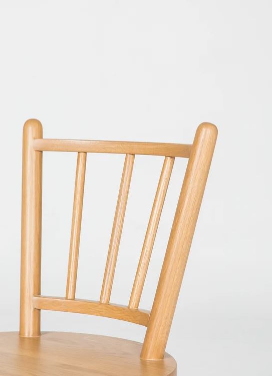 oldie-chair-01.jpg