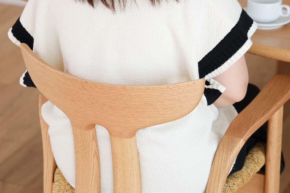pollock-chair-m03.jpg
