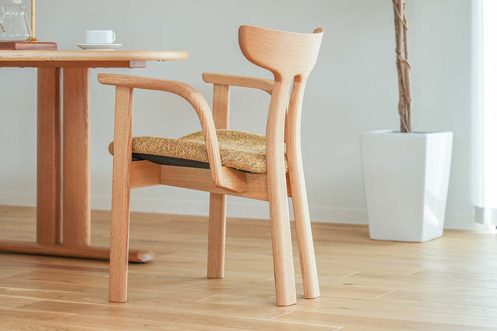 pollock-chair-m05.jpg