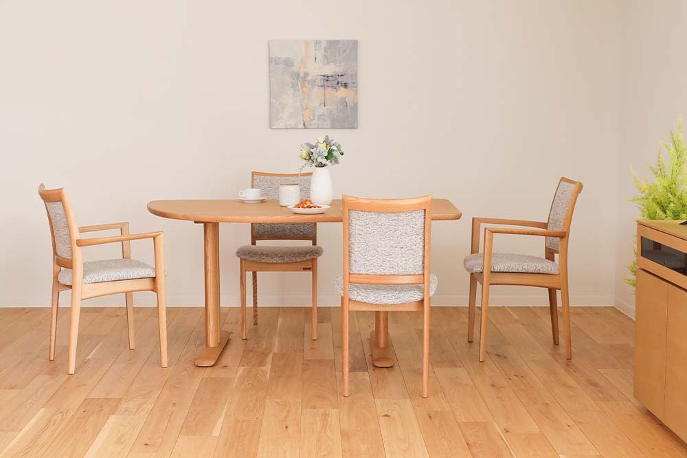yuwa2-chair-m01.jpg