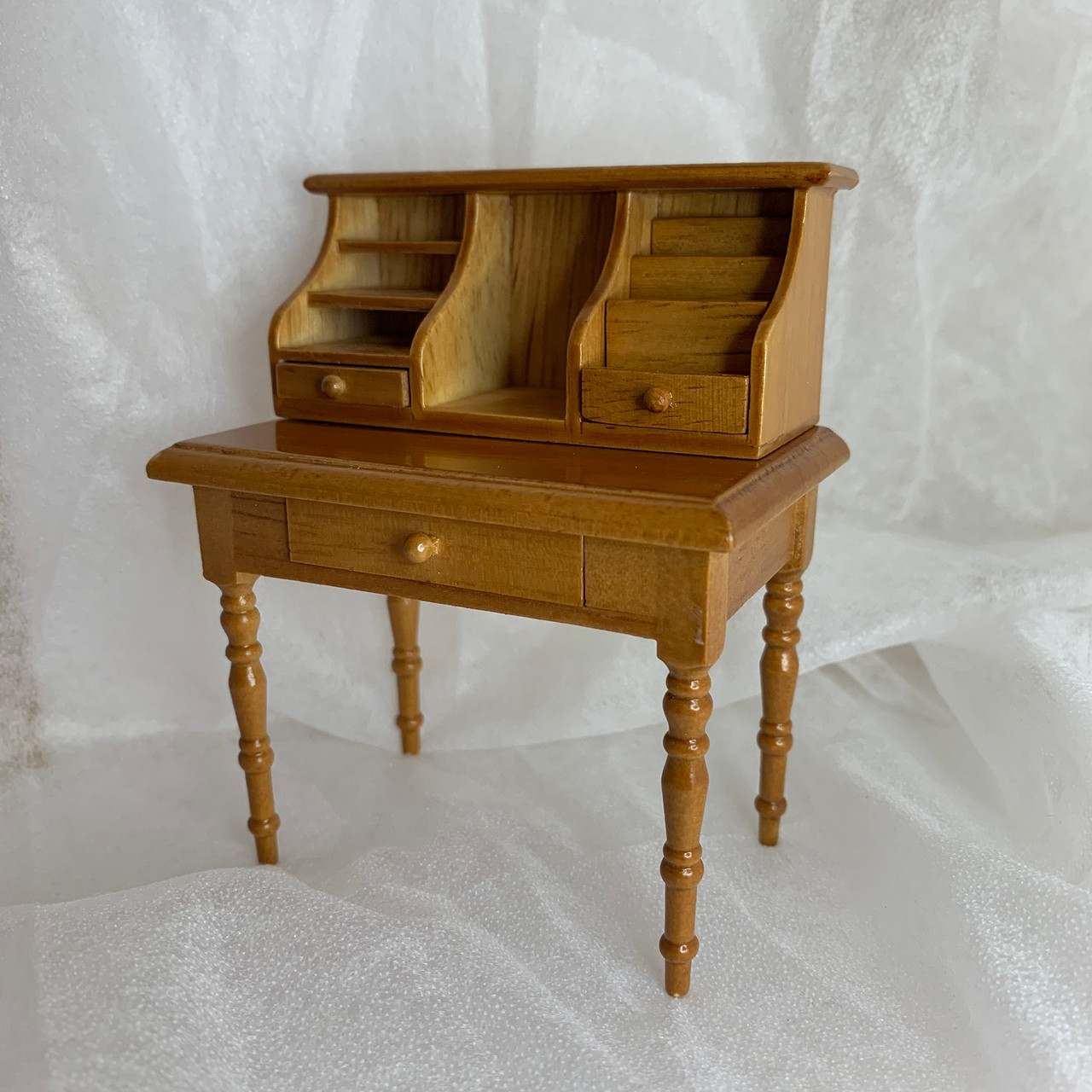 Image of Dollhouse Miniature Oak Student Desk (AZT4285); alternate angle
