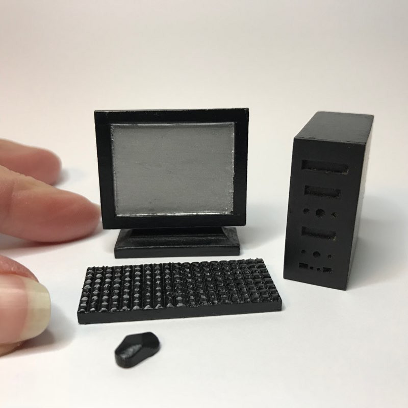 Miniature Computer Science Computer (4pcs) - Jeepers Dollhouse Miniatures