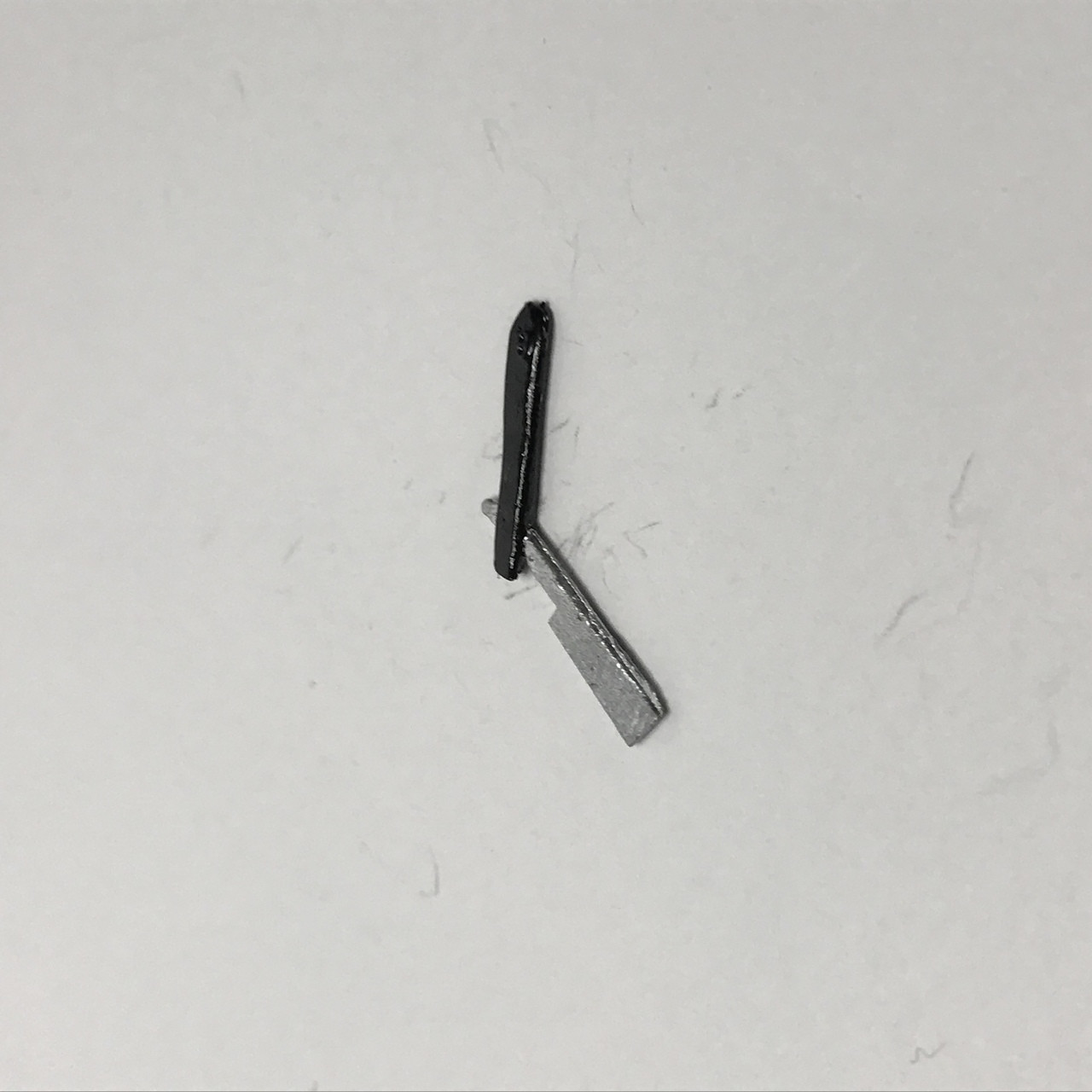 Miniature straight razor