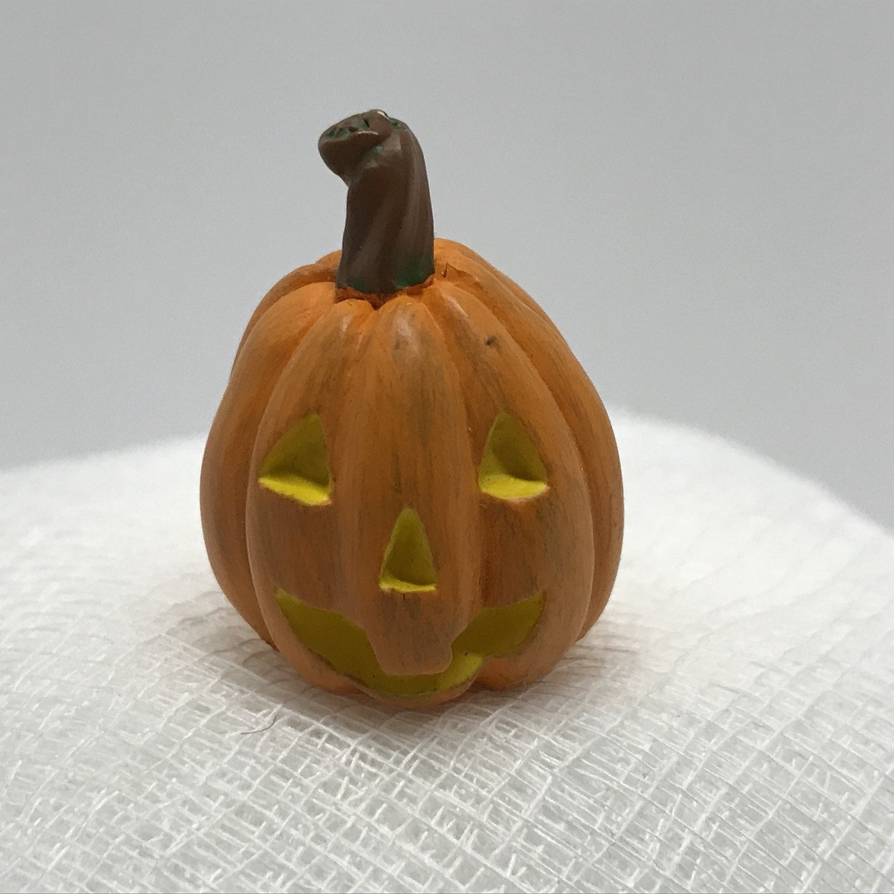 Dollhouse Miniature Pumpkin, Jack o' Lantern (AZT8676B)