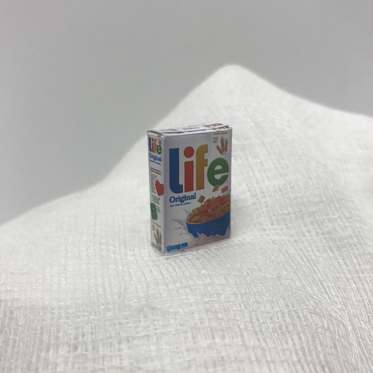 Life Cereal Box (CIMIG079) for Dollhouse Miniatures