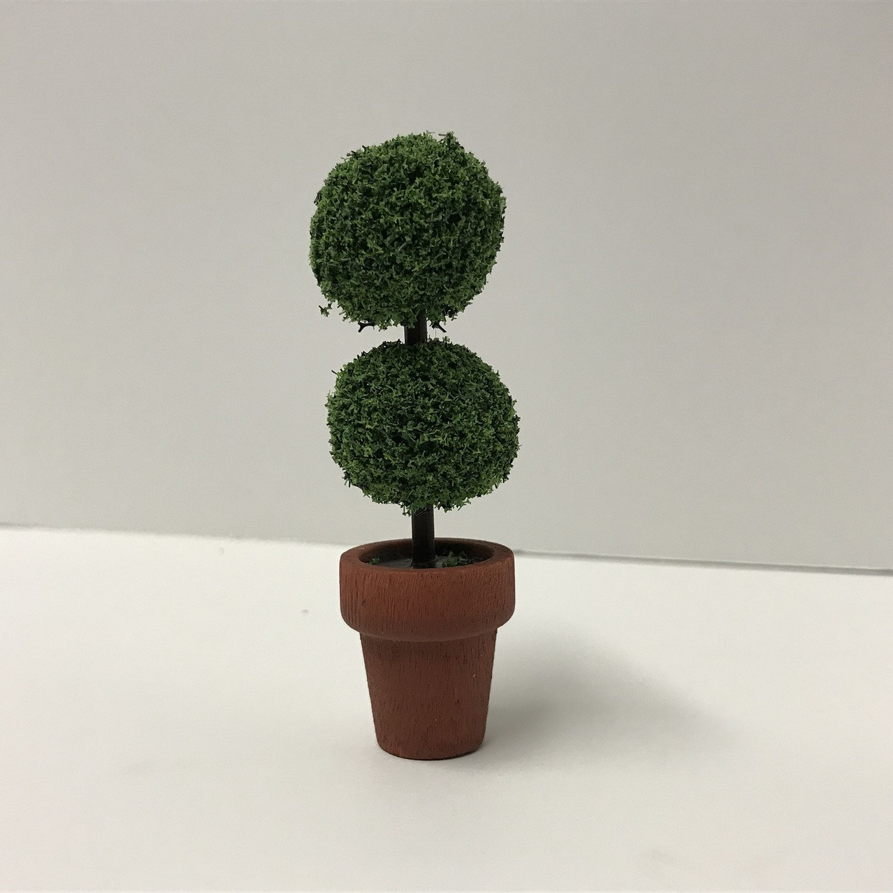 Topiary Small Round (MBSTOP12B)