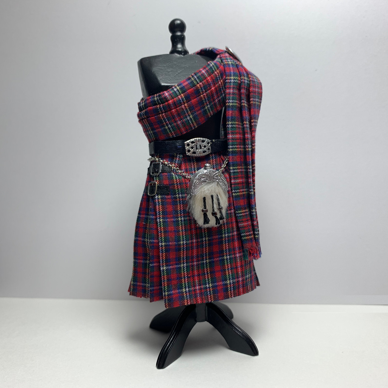 Scottish Dress Form Kilted (UFN2022)