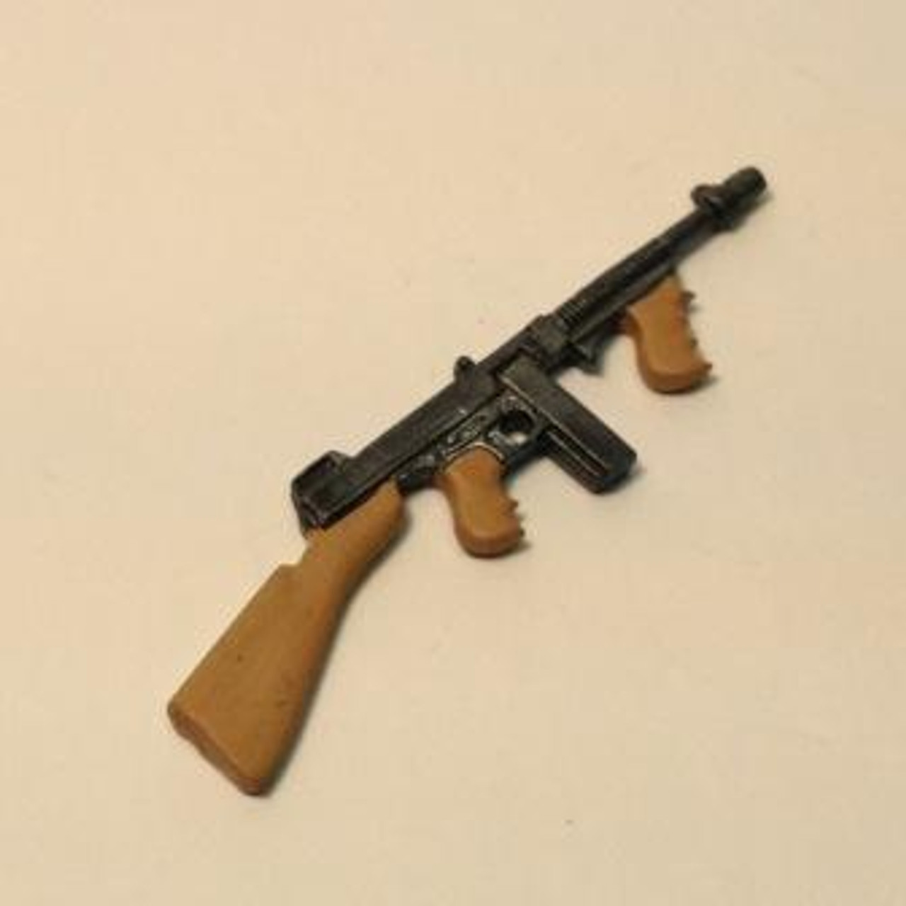 Dollhouse Miniature Thompson Submachine Gun Tommy Gun 1:12 Scale Painted Metal 