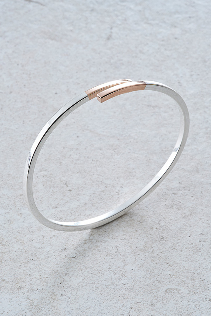 Sterling Silver Cross Over Bangle Sterling Silver Cross Over Bangle