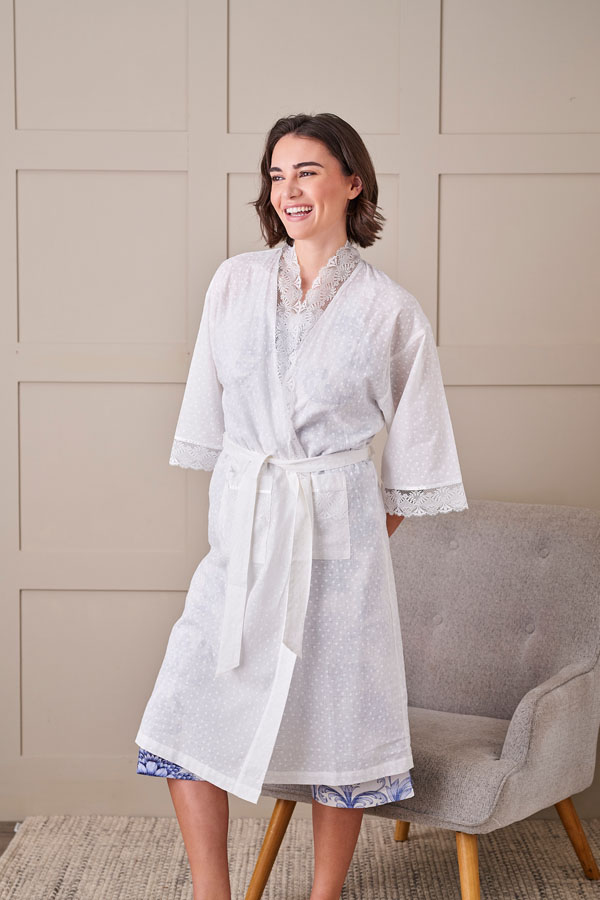 Kusaibi Robe Daisy Kimono Robe