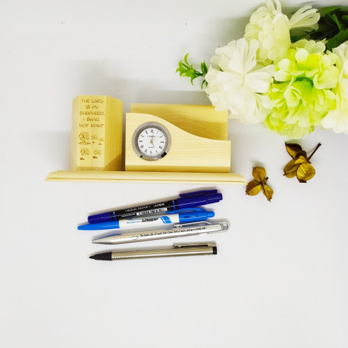 Cắm Bút Đồng Hồ Gỗ Để Bàn - Thi Thiên 23:1 (Tiếng Anh) - BUT-0259 Cắm Bút Đồng Hồ Gỗ Để Bàn - Thi Thiên 23:1 (Tiếng Anh) - BUT-0259