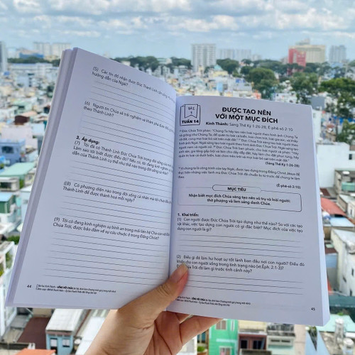 Sách Chương Trình Sinh Hoạt Gợi Ý và Bài Học Kinh Thánh Thanh Niên - SỐNG VỚI CHÚA - KTN-2662