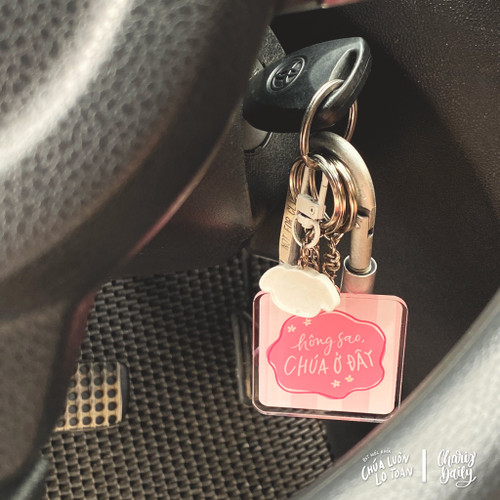 Móc Khoá Mica - Bộ sưu tập 'Chúa luôn lo toan' - CRD-2674 Móc Khoá Mica - Bộ sưu tập 'Chúa luôn lo toan' - CRD-2674