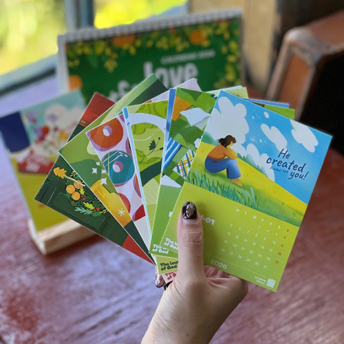 Lịch Để Bàn Đế Gỗ The Love Of GOD 2026 - CRD-2712