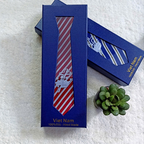 Bộ Hộp Quà Tặng Cà Vạt - Đỏ Sọc Trắng - Vương Miện Thập Giá - SPKC-2730