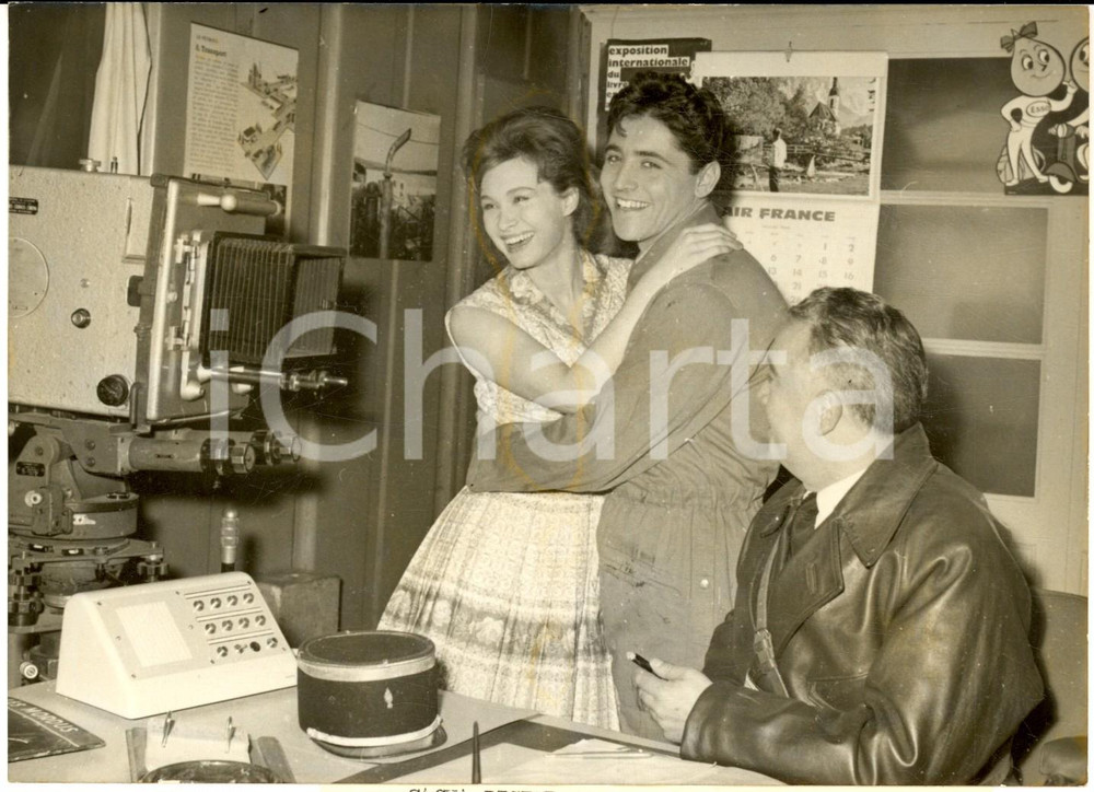 Fotografia d epoca originale 1960 COURBEVOIE Film Les mordus Sacha DISTEL Danick PATISSON René DARY Photo 1