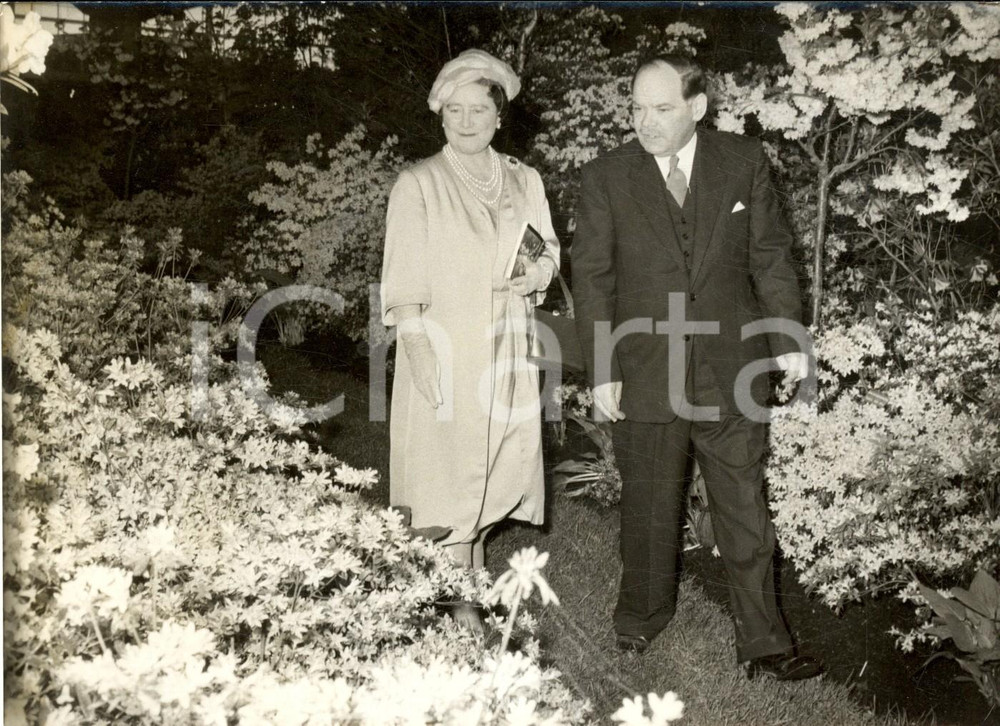 Fotografia d epoca originale 1959 PARIS Floralies  Regina Madre Elizabeth BowesLyon in visita Foto 1
