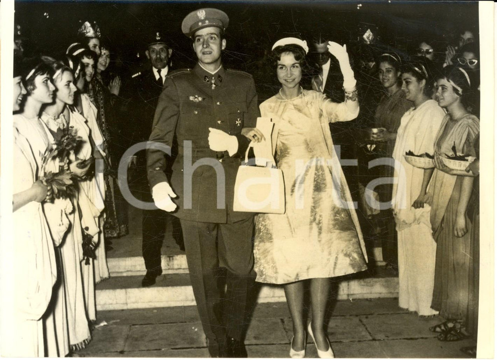 Fotografia d epoca originale 1962 ATENE Sofia di Grecia e Juan Carlos di Borbone ai giochi atletici Foto 1