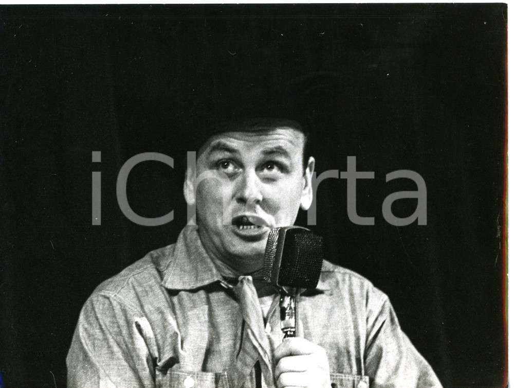 1960 MILANO Teatro Lirico - Ritratto di Romano VILLI sul palco *Foto 24x18 cm