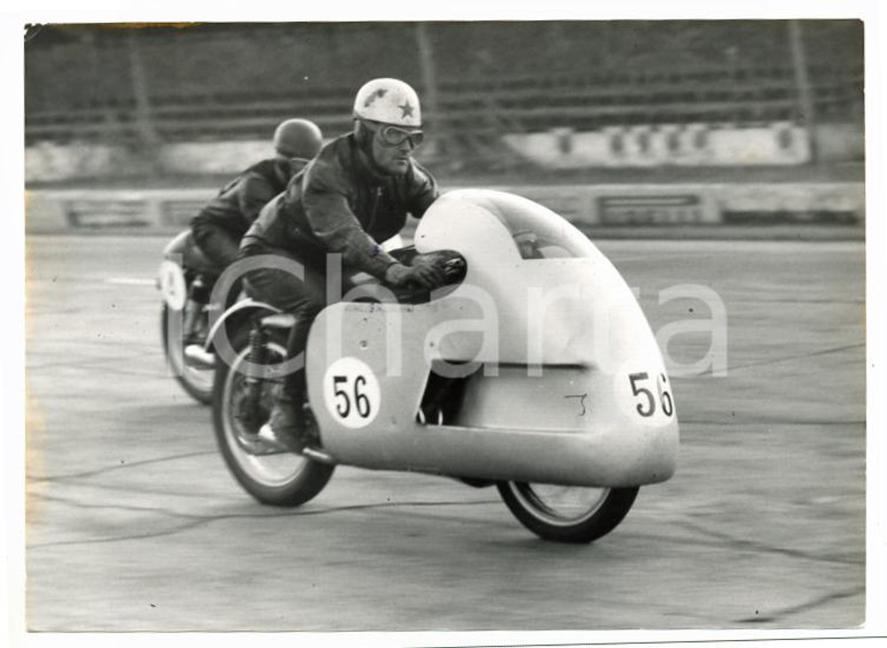 1954 AUTODROMO DI MONZA Prove MOTO GP Carlo BANDIROLA pilota MV AGUSTA 500cc
