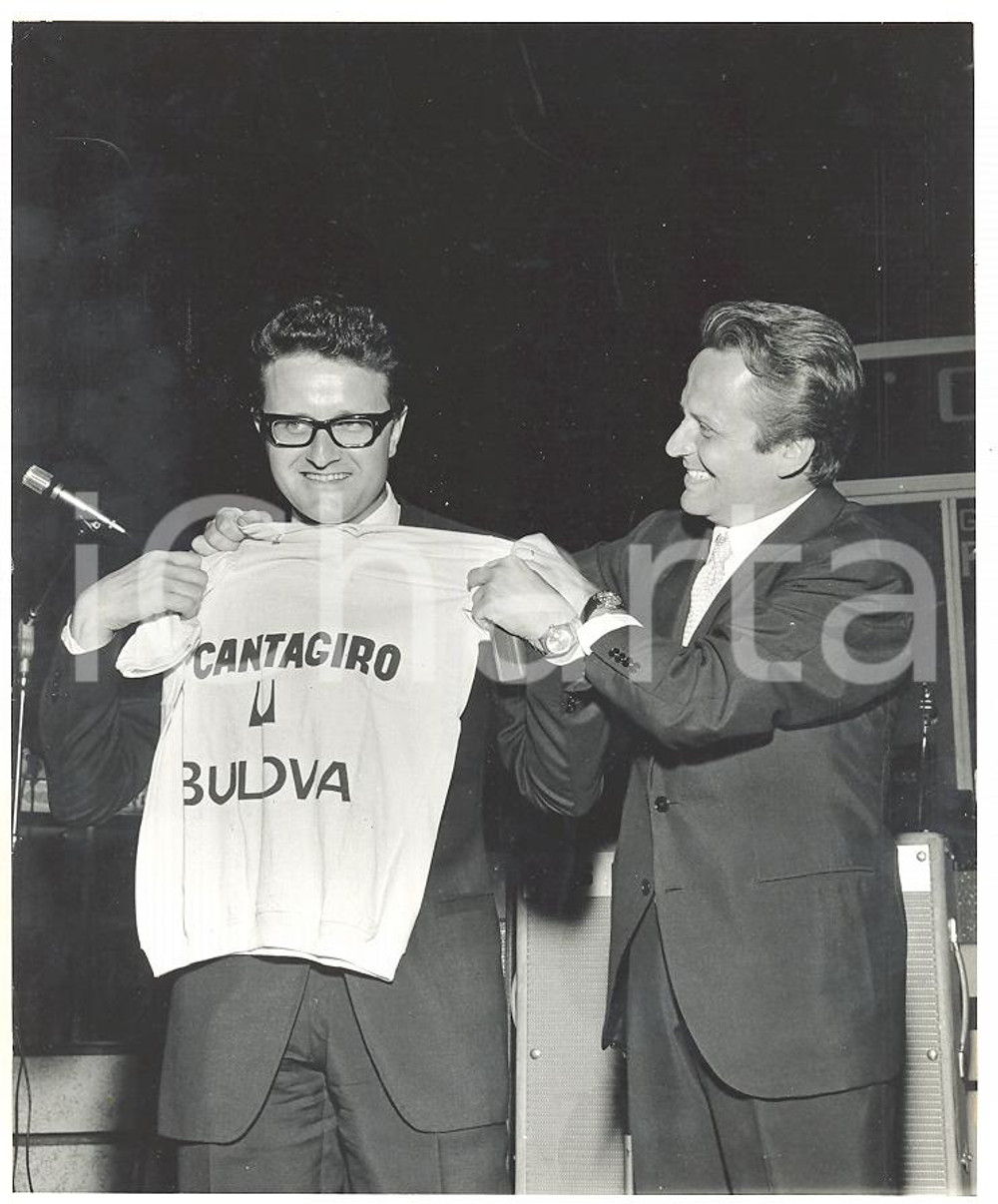 1968 CANTAGIRO Jimmy FONTANA riceve maglia rosa da Alighiero NOSCHESE *Foto