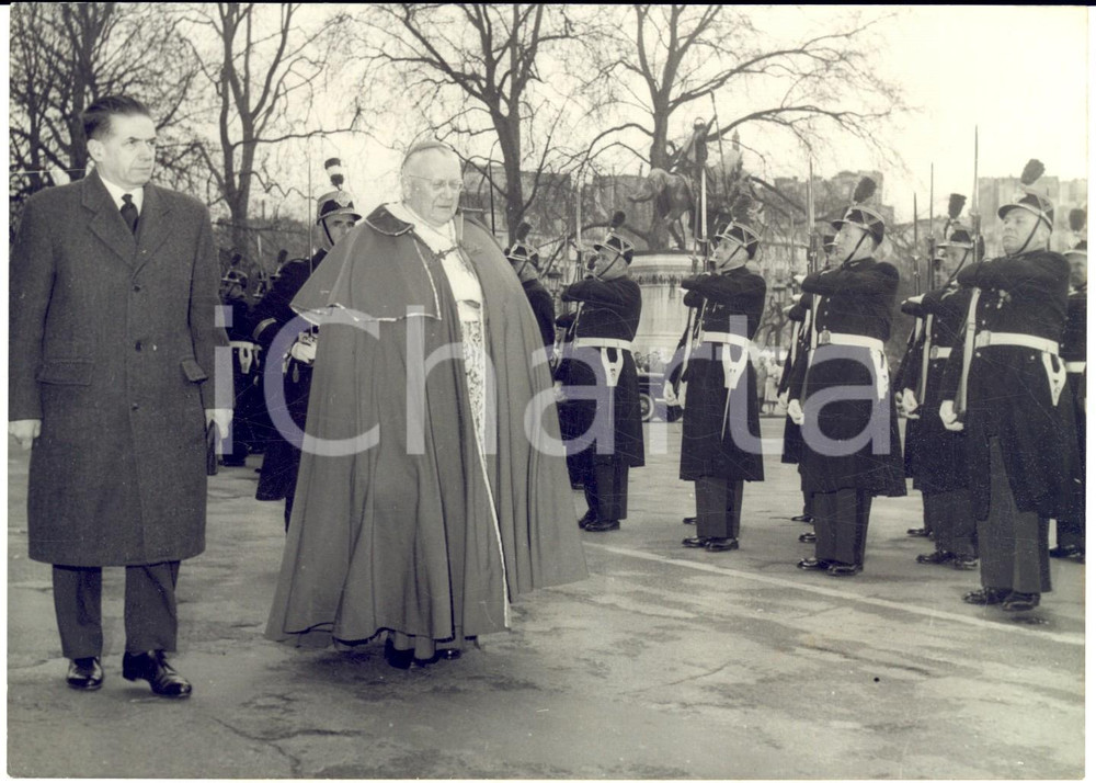 1960 PARIS Cardinal Maurice FELTIN au 3ème centenaire St Vincent de Paul *Photo