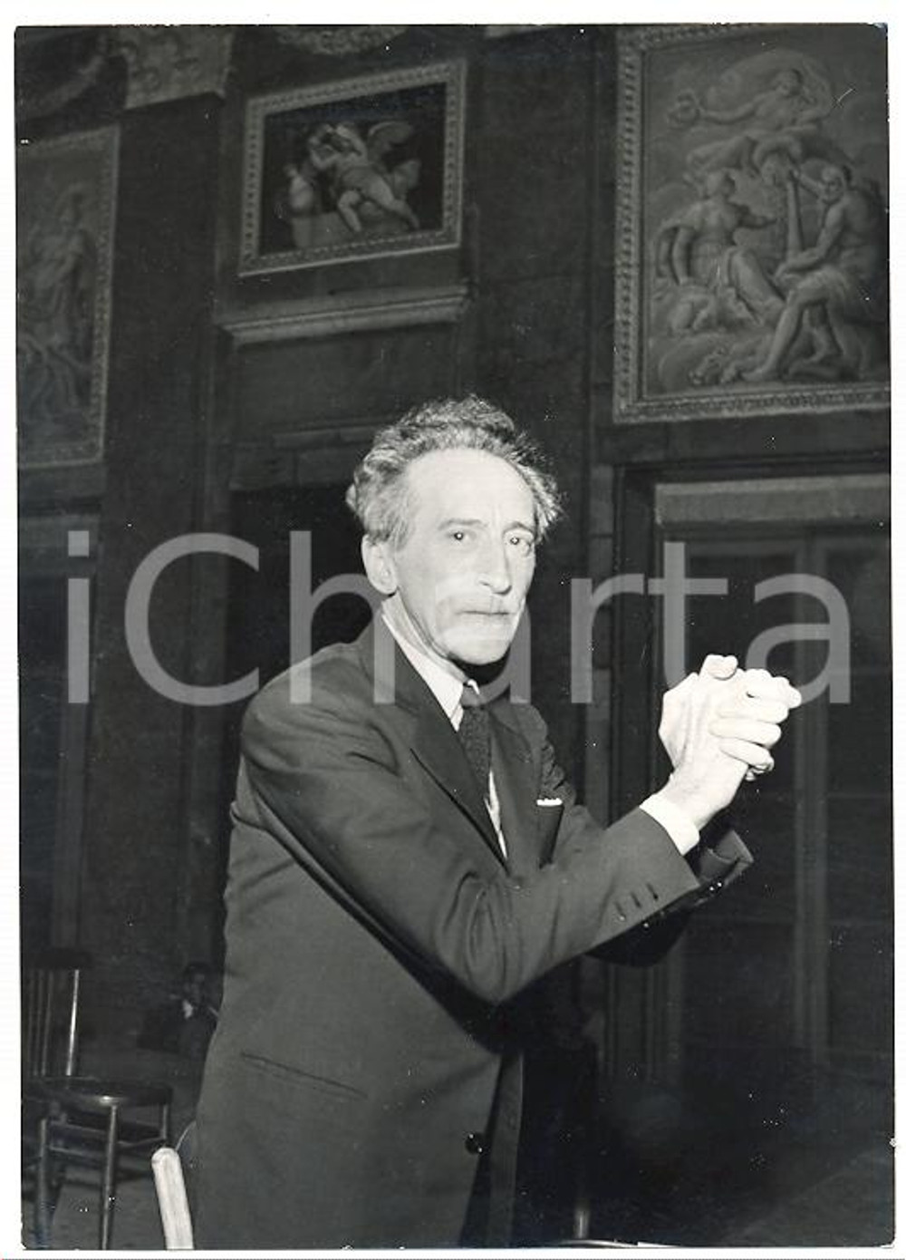 1953 GENOVA Jean COCTEAU prega in un chiesa della città *Foto 13x18 cm