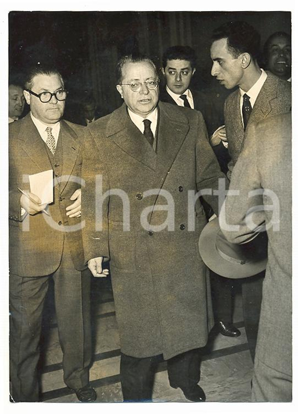 1954 ROMA Palmiro TOGLIATTI rilascia dichiarazioni su nuovo Governo FANFANI