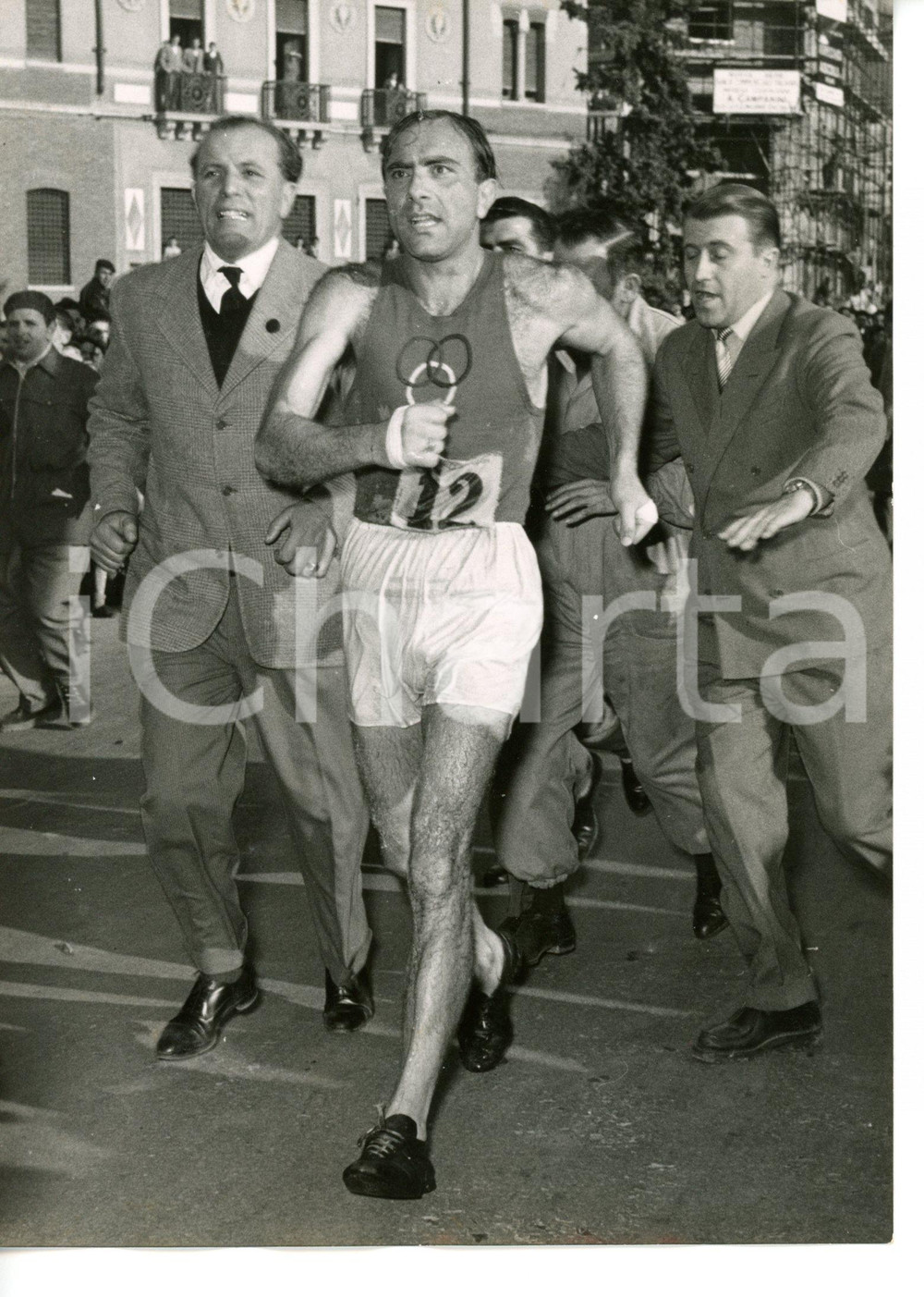 1954 LECCO - 100 KM DI MARCIA Antonio RESTA all'arrivo *Foto 13x18 cm