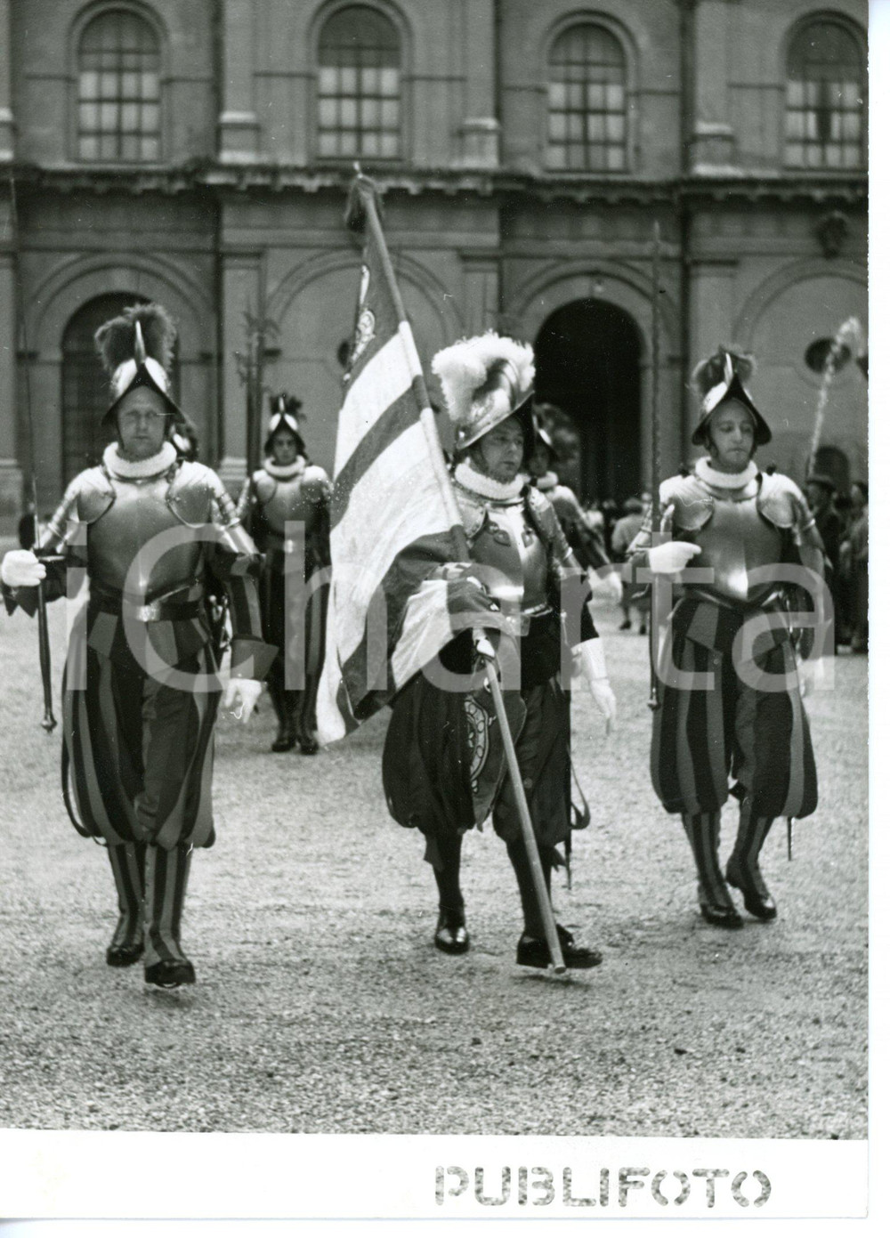 1954 CITTÀ DEL VATICANO Cortile del Belvedere - Festa del Corpo Guardie Svizzere