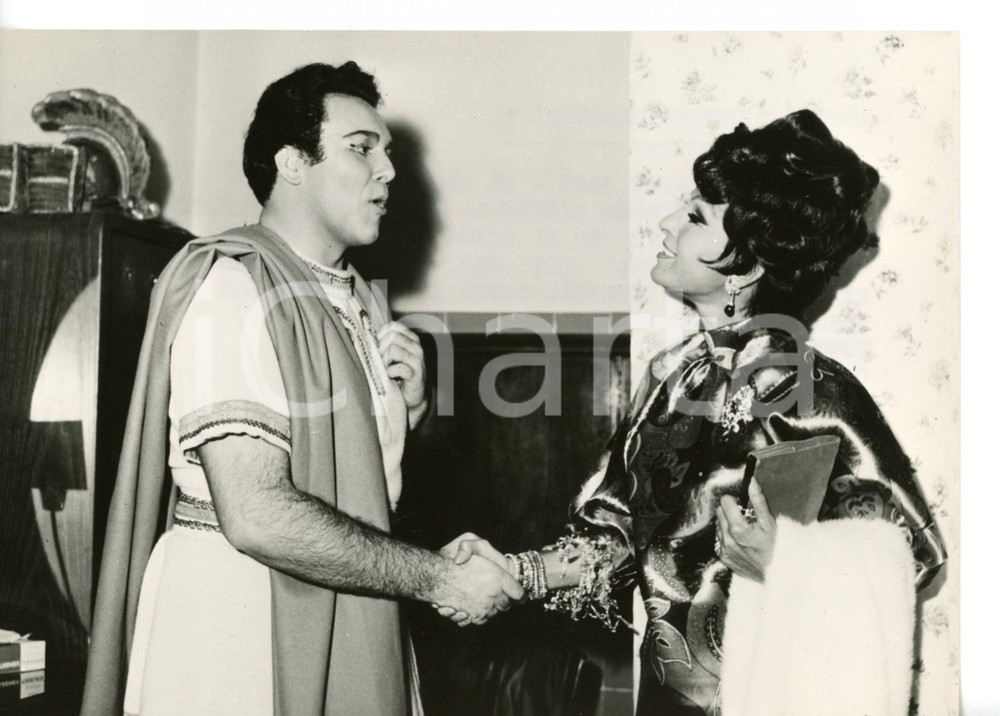1967 FIRENZE "Norma" - Silvana PAMPANINI si congratula con Gianfranco CECCHELE