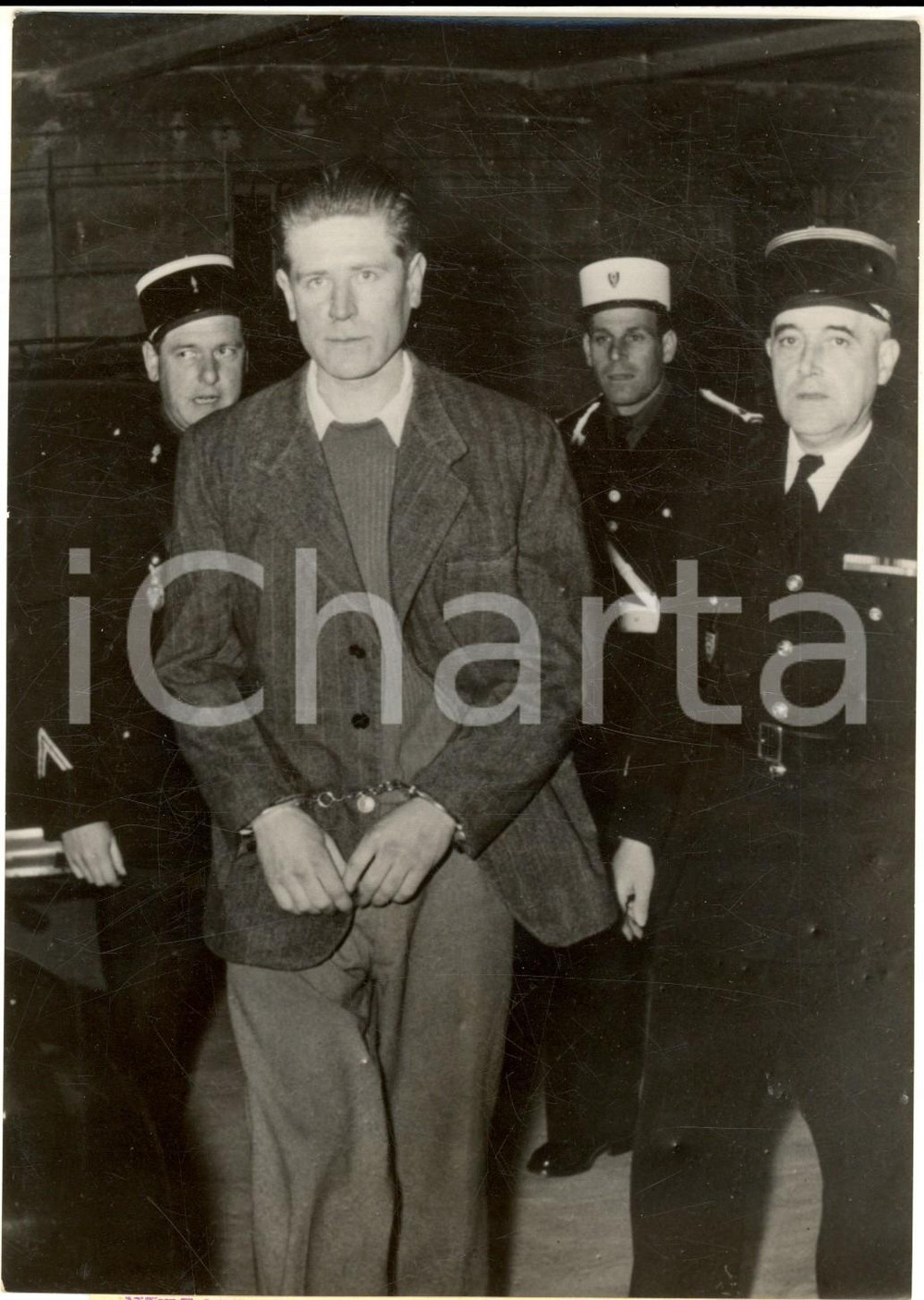 1957 PARIS Alexandre NIKICHINE le "monstre" de Vallauris devant les Assises