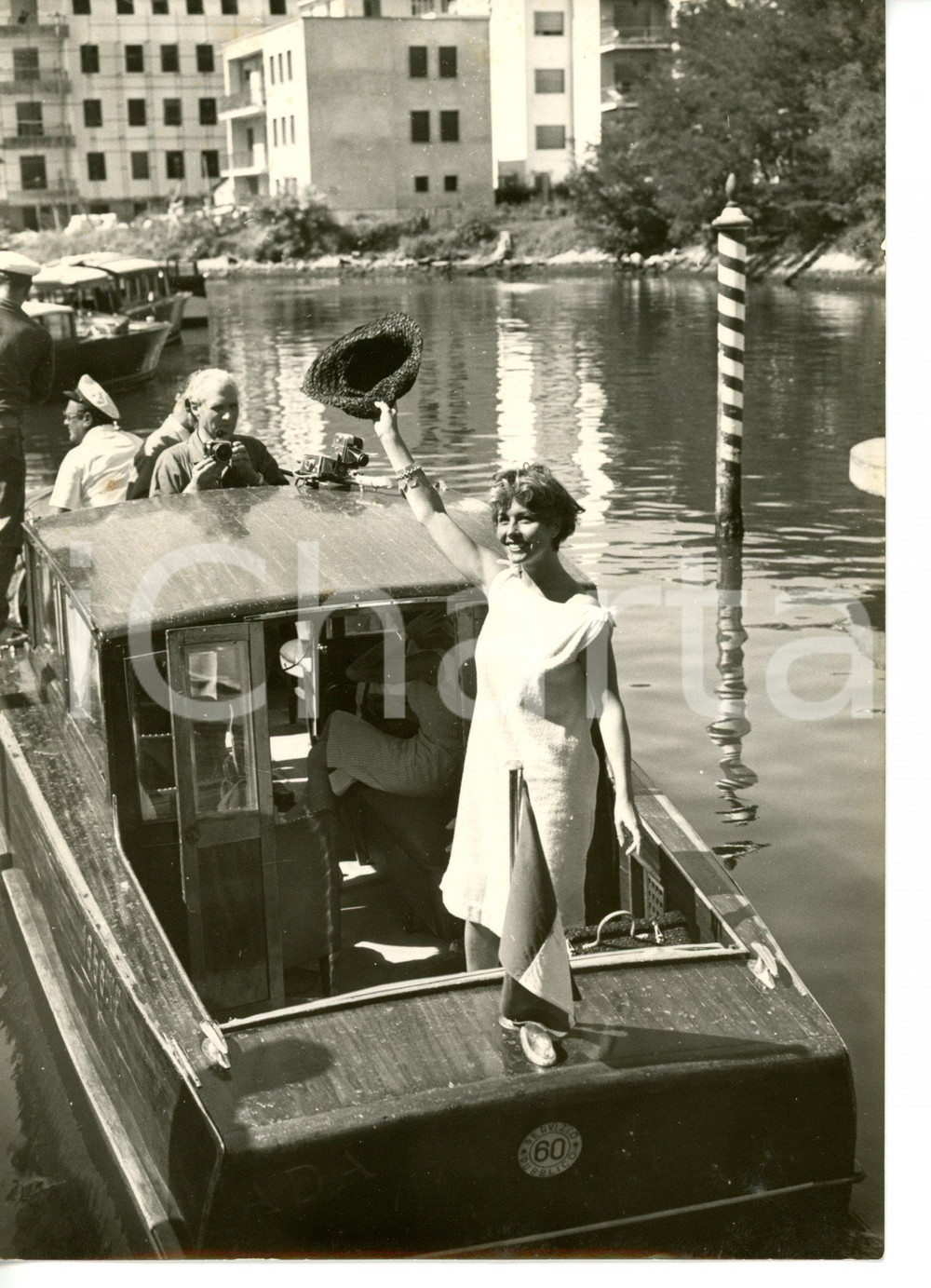 1960 VENEZIA Mostra del Cinema - L'attrice Sonja ZIEMANN in battello *Foto 13x18