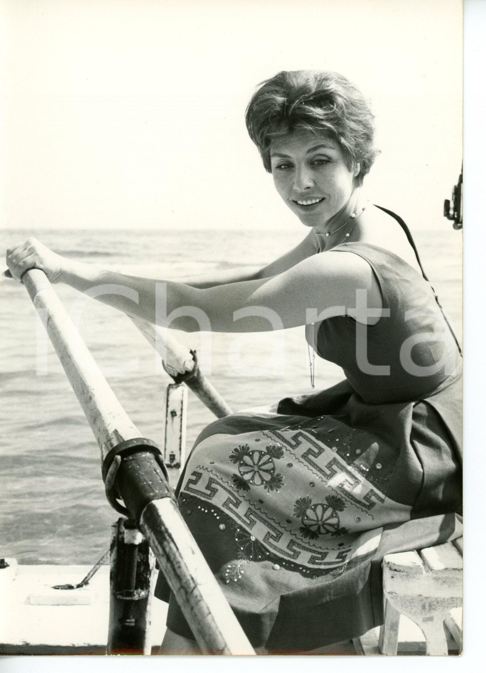 1960 VENEZIA Mostra del Cinema - L'attrice Sonja ZIEMANN in barca a remi *Foto