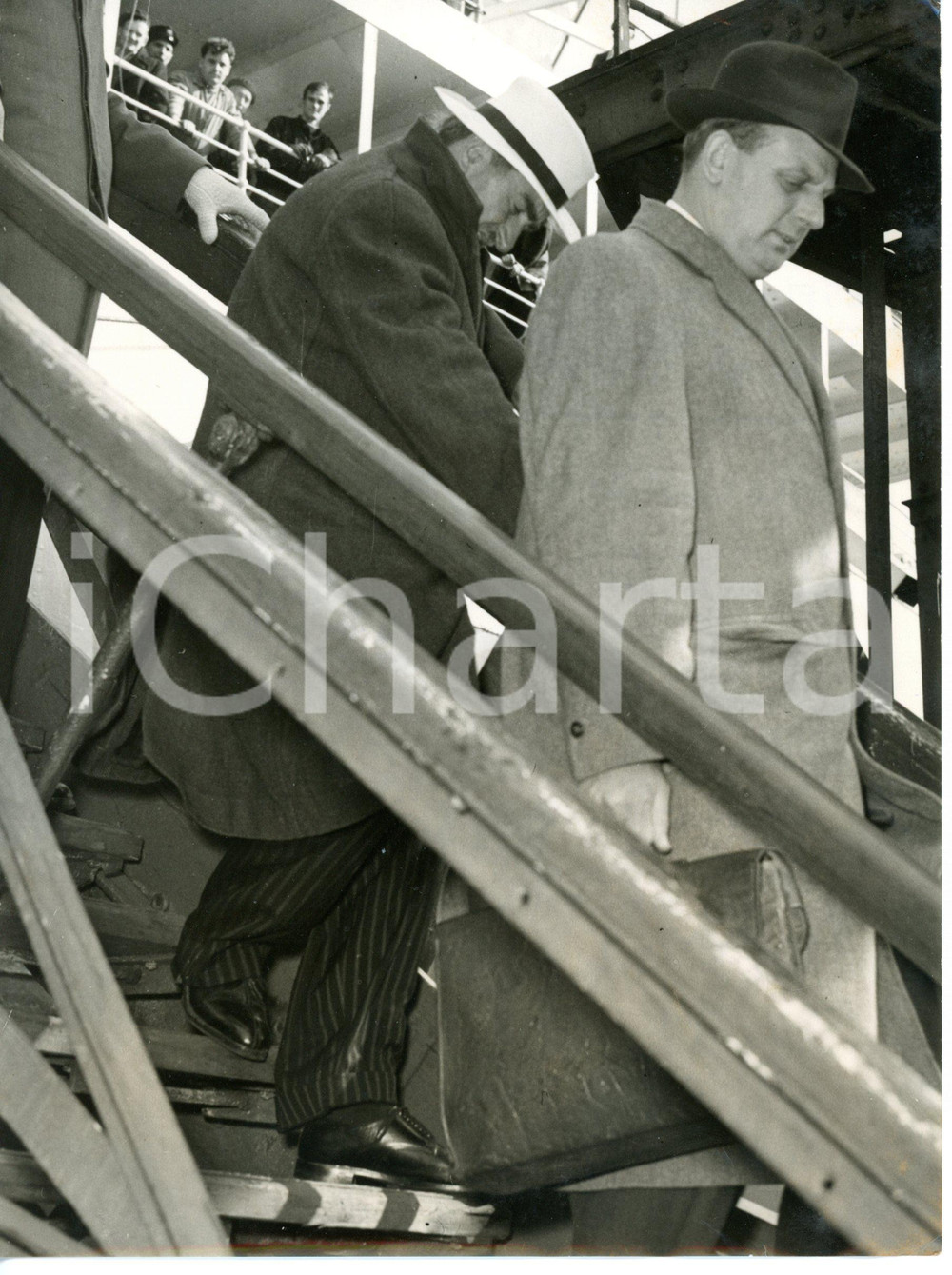 1954 SOUTHAMPTON - CRONACA NERA William SANCHEZ DE PINA HEPPER in aeroporto