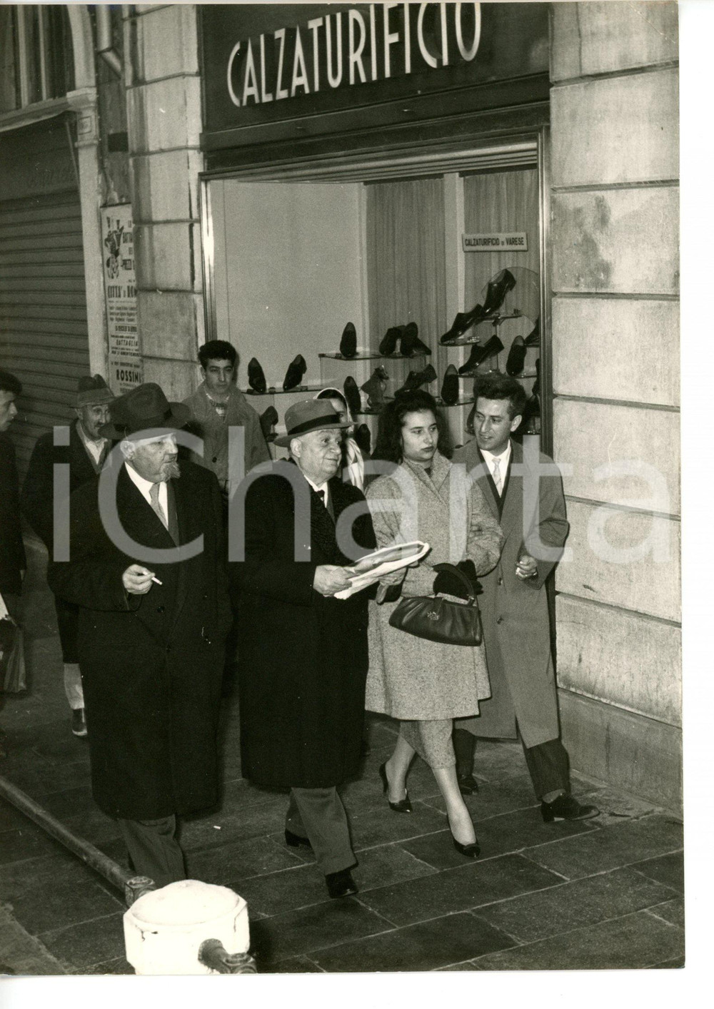 1957 VENEZIA - CASO MONTESI Wanda MONTESI con avvocato Bruno CASSINELLI - Foto