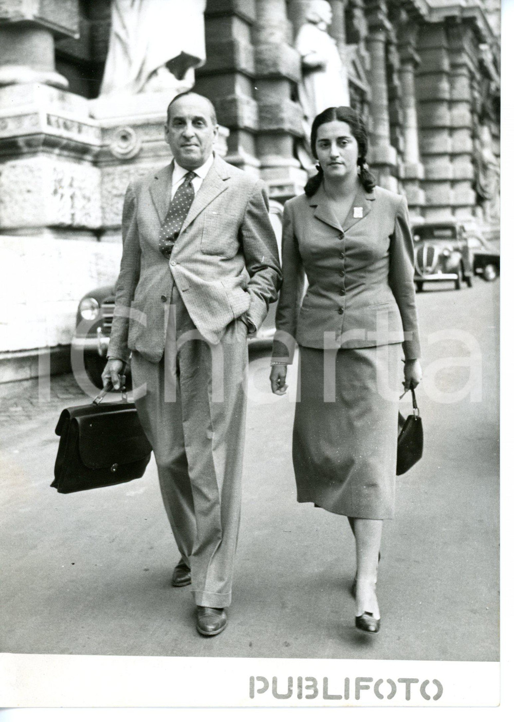 1954 ROMA - CASO MONTESI Palazzo di Giustizia - Avvocati ZEGRETTI e SGABELLONI 