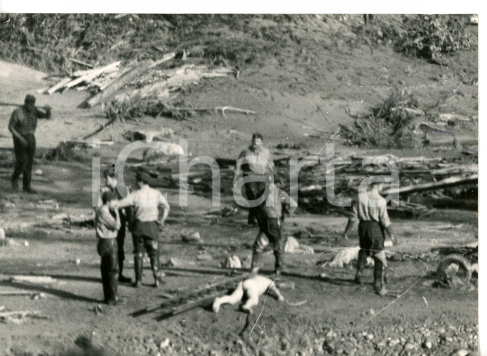 1963 BELLUNO Disastro del Vajont - Operazioni di soccorso *Foto 18x13 cm