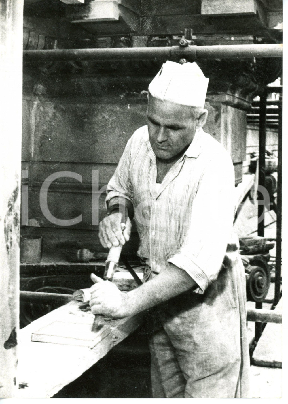1955 ca GENOVA Operaio durante restauro Ponte Monumentale - Foto 13x18 cm